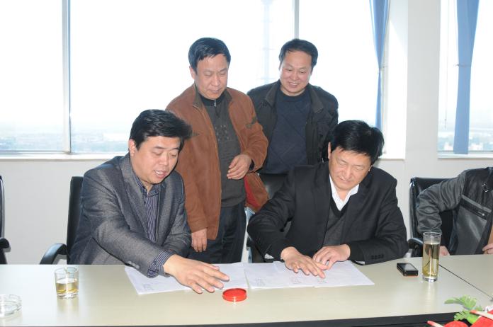 2012年3月31日，洛陽(yáng)市國(guó)資委與魏振幫、李佑生、?？≥x、李?lèi)?ài)科、張斌等5人組成的職工聯(lián)合購(gòu)買(mǎi)體簽訂《產(chǎn)權(quán)轉(zhuǎn)讓協(xié)議》。